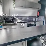 Cosy 1Br Apt, Self Check In, Parking, By Derbnb