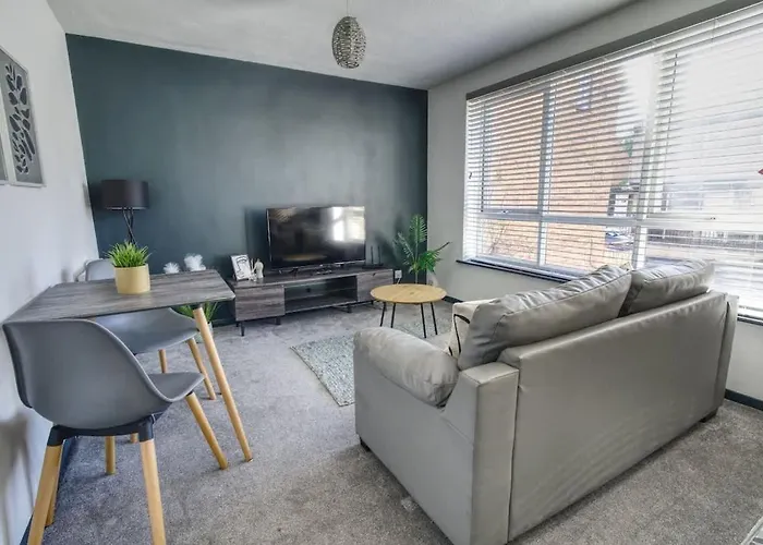 Cosy 1Br Apt, Self Check In, Parking, By Derbnb